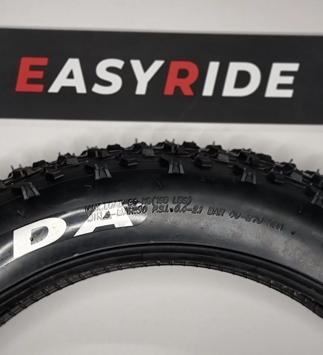 Kenda Band Fat Bike - 20x4 Inch - Fietsband 20x4 - Kenda Krusade - Dikke Fiets - Fatbike -Fat Bike - Buitenband - Buitenband Dikke Fiets - Super73 - Knaap Fietsband - Rad Power - Bohlt - Scrambler - Phatfour 4 Kenda Band Fat Bike - 20x4 Inch - Fietsband 20x4 - Kenda Krusade - Dikke Fiets - Fatbike -Fat Bike - Buitenband - Buitenband Dikke Fiets - Super73 - Knaap Fietsband - Rad Power - Bohlt - Scrambler - Phatfour - Afbeelding 2