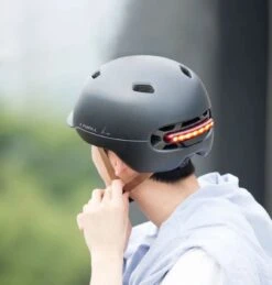 Livall C20 Black Large - (Smart) Fietshelm - SOS Funtie - Smart Verlichting - Remlicht -Fietsuitrusting Winkel 1146x1200 6