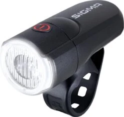 Sigma Sport AURA 30 Fietsverlichting Set - Led Koplamp 30 Lux - CURVE Achterlicht - Inclusief Batterijen 28 Sigma Sport AURA 30 Fietsverlichting Set - Led Koplamp 30 Lux - CURVE Achterlicht - Inclusief Batterijen -Fietsuitrusting Winkel 1200x1133 4