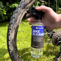 Velorest Total Bike Bundle - Fietsonderhoudsmiddelen - Fiets Reiniging & Onderhoud - Fietsreiniginsset - Fietsketting Reiniger Set - Kettingwax - Kettingolie Fiets - Ketting Reiniger Fiets - Chain Cleaner - Bike Cleaner - Showroom Ready -Fietsuitrusting Winkel 1200x1200 1147