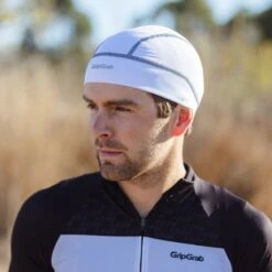 GripGrab - UPF 50+ Lightweight Zomer Fiets Helmmuts UV Bescherming - Wit - Unisex - Maat One Size -Fietsuitrusting Winkel 1200x1200 387