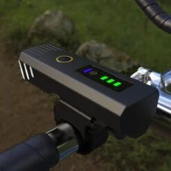 Trustic EVO | Fietsverlichting | Oplaadbaar | Fietslamp | Verschillende Standen | Licht Sensor | Waterbestendig | Set -Fietsuitrusting Winkel 1200x1200 484