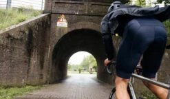 AGU Fietsbroek Met Zeem II Essential Heren - Zwart - L -Fietsuitrusting Winkel 1200x700 14