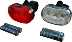 DULA Fietslamp Set Wit - Rood - Fietslampjes - Fietsverlichting - Voor En Achter - 1 Set 16 DULA Fietslamp Set Wit - Rood - Fietslampjes - Fietsverlichting - Voor En Achter - 1 Set -Fietsuitrusting Winkel 1200x703