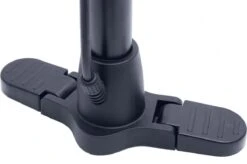 AMIGO Fietspomp M1 - Vloerpomp Voor Hollands Ventiel/ Frans Ventiel/ Autoventiel - Zwart 12 AMIGO Fietspomp M1 - Vloerpomp Voor Hollands Ventiel/ Frans Ventiel/ Autoventiel - Zwart -Fietsuitrusting Winkel 1200x797 7