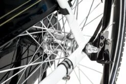 Amigo Eclypse Transportfiets 28 Inch - Omafiets Met Voordrager - Wit -Fietsuitrusting Winkel 1200x798 4