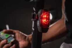 Lezyne Connect Smart 1000XL / KTV Smart Pair Verlichtingsset - 1000 Lumen - Zwart -Fietsuitrusting Winkel 1200x799 15