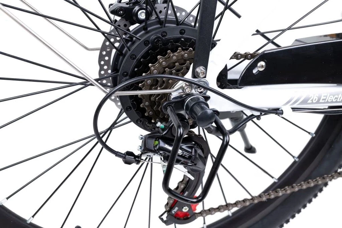 Myatu E-Bike Heren En Dames Lage Instap Met 45 Cm Aluminium Frame, 6 Versnellingen, 250 Wh Afneembare Lithium Batterij 40-80 Km Range, Trekking Ebike Met 1.95 X 26 Inch Wiel (Wit, Urban) 4 Myatu E-Bike Heren En Dames Lage Instap Met 45 Cm Aluminium Frame, 6 Versnellingen, 250 Wh Afneembare Lithium Batterij 40-80 Km Range, Trekking Ebike Met 1.95 X 26 Inch Wiel (Wit, Urban) - Afbeelding 2