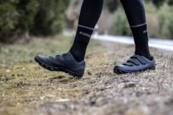 Rogelli AB-650 MTB Fietsschoenen - Zwart - Maat 42 21 Rogelli AB-650 MTB Fietsschoenen - Zwart - Maat 42 -Fietsuitrusting Winkel 1200x800 252