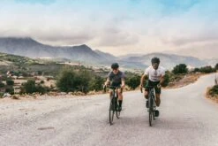 Rogelli Totem - Fietsshirt Korte Mouwen - Heren - Maat L - Sand -Fietsuitrusting Winkel 1200x800 260