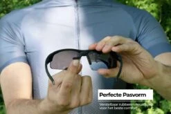 BBB Cycling Impress PH Fietsbril - Wielrenbril - Meekleurende Lens - Instelbaar Neusstuk - Mat Zwart - BSG-58PH 24 BBB Cycling Impress PH Fietsbril - Wielrenbril - Meekleurende Lens - Instelbaar Neusstuk - Mat Zwart - BSG-58PH -Fietsuitrusting Winkel 1200x800 283