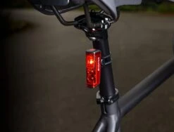 SIGMA SPORT Sigma Blaze USB Fietsachterlicht - Achterlicht Met Remlicht Functie - Oplaadbaar -Fietsuitrusting Winkel 1200x913 6