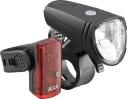 AXA Greenline 25 Lux - LED Fietslampjes Voor En Achter - Fietsverlichting USB Oplaadbaar -Fietsuitrusting Winkel 1200x938 4