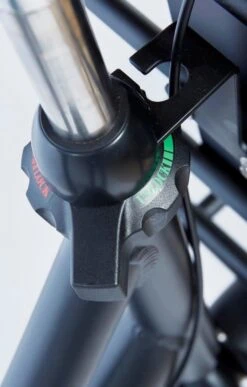 Cortina U4 - Stadsfiets - D50 - Jet Black Matt - R3 -Fietsuitrusting Winkel 766x1200