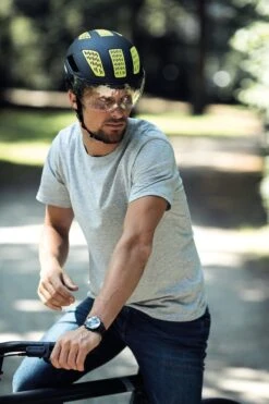 ABUS Hyban 2.0 ACE Fietshelm - Maat M (52-58 Cm) - Velvet Black -Fietsuitrusting Winkel 800x1200 71