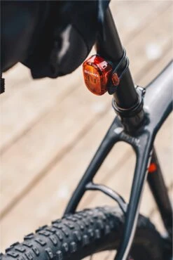 SIGMA SPORT Sigma Nugget II Flash USB Fiets Achterlicht - Li-ion Accu - Oplaadbaar 9 SIGMA SPORT Sigma Nugget II Flash USB Fiets Achterlicht - Li-ion Accu - Oplaadbaar -Fietsuitrusting Winkel 802x1200 5