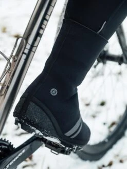 AGU Thermo Neoprene Overschoenen Essential - Zwart - L - 42/43 - 4mm Neopreen -Fietsuitrusting Winkel 900x1200 12